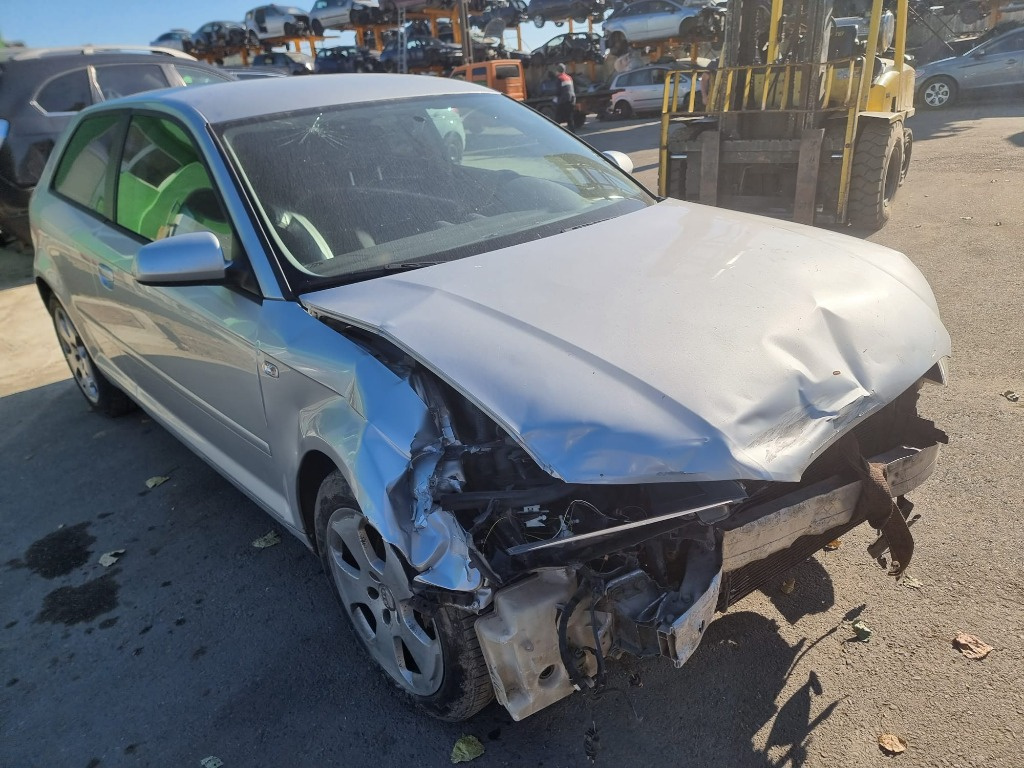 Maneta semnalizare Audi A3 8P 2006 hatchback 1.9 t