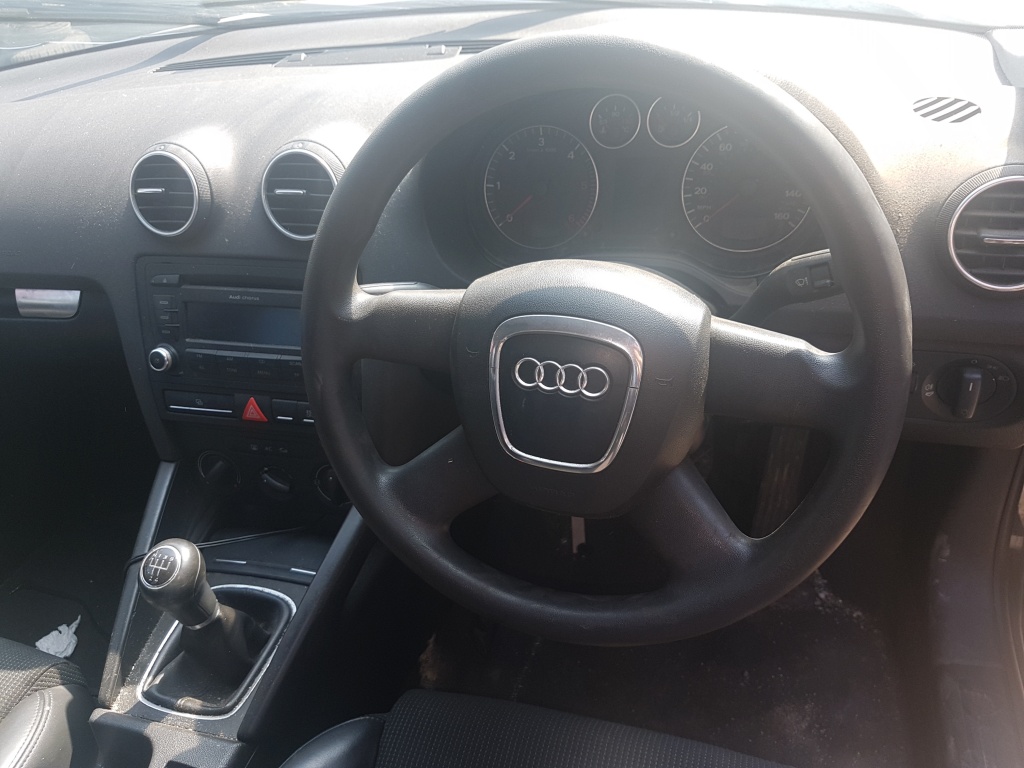 Maneta semnalizare Audi A3 8P 2008 hatch