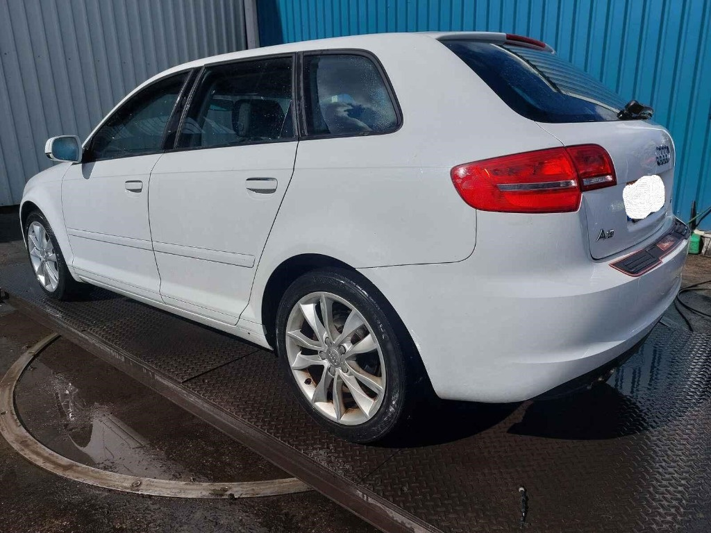 Maneta semnalizare Audi A3 8P 2011 HATCH