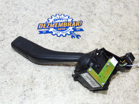 Maneta semnalizare avand codul 90575772YL pentru VW Golf 5