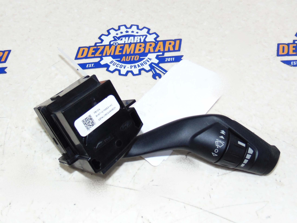 Maneta stergator avand codul BV6T-17A553-AC pentru Ford Focus 3 2012