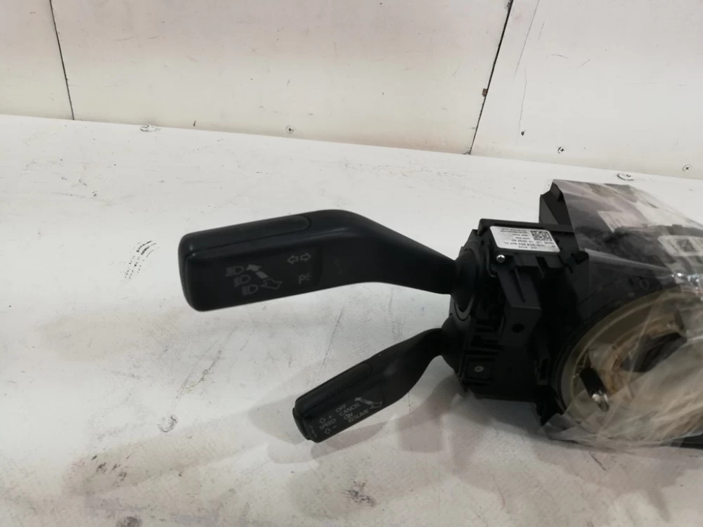 Manete / pilot automat Vw Passat B6 Comb