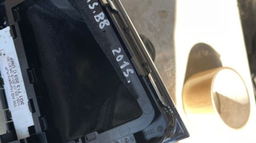 Manson piele + suport prindere consola / cutie automata Vw Passat B8 2015