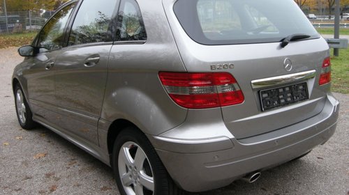 Mercedes B200 2.0 CDI - AN 2006 - 103 kw - pentru dezmembrat