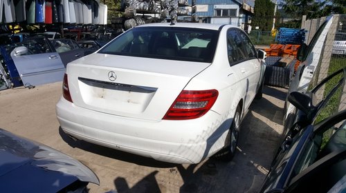 Mercedes C-Class W204 1.6 Benzina 6+1 CGI Facelift 2012