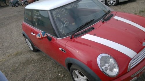 Mini Cooper R50 (2002) 1.6 115 CP Benzina