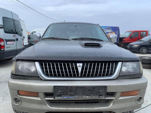 Mitsubishi pajero sport 2.5