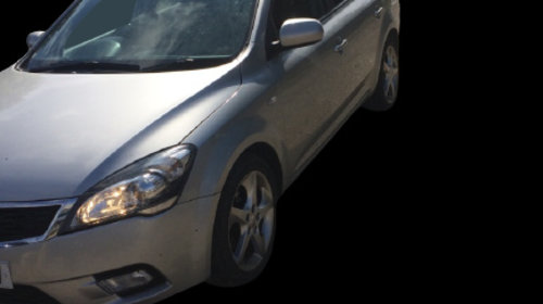 Mocheta la roata de rezerva Kia Ceed [facelift] [2010 - 2012] SW wagon 1.6 CRDi AT (116 hp)