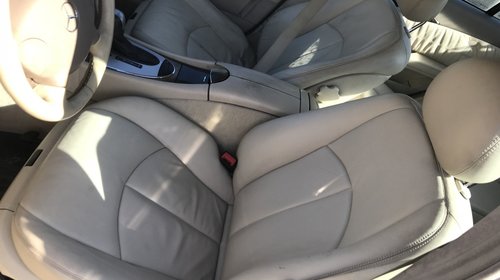 Mocheta podea interior Mercedes E-CLASS W211 2004 berlina 320 cdi