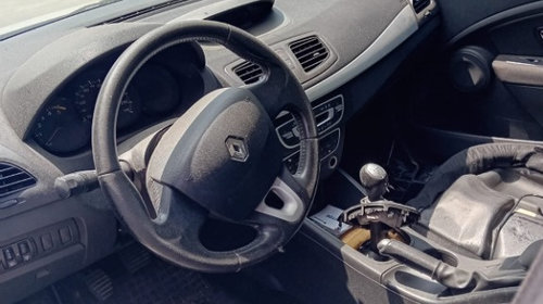 Mocheta podea interior Renault Fluence 2012 BERLINA 1,5