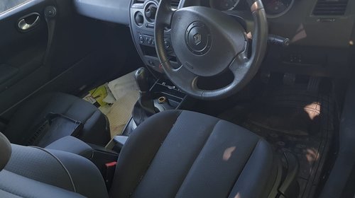Mocheta podea interior Renault Megane 2004 hatchback 1.5