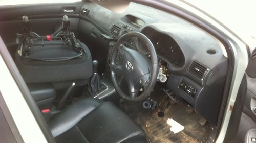 Mocheta podea interior Toyota Avensis 2003 Berlina 2.0 d