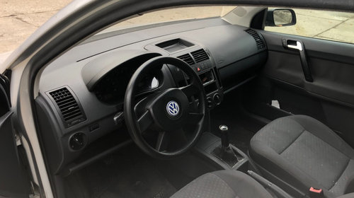 Mocheta podea interior Volkswagen Polo 9N 2003 coupe 1.2