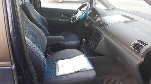 Mocheta podea interior Volkswagen Sharan 2001 MONOVOLUM 1.9 TDI