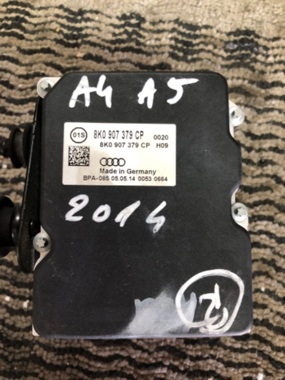 Modul ABS cu calculator AUDI A4 A5 Q5 Q3 cod 8K0907379CP si 8K0614517H