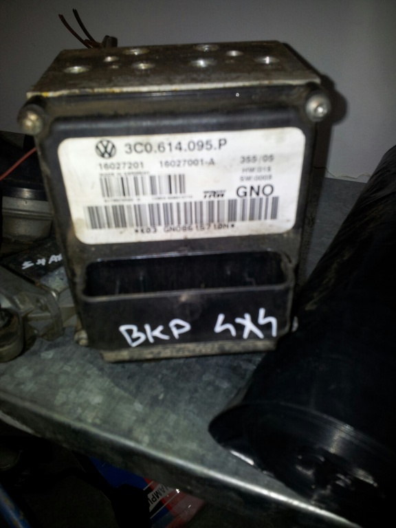 Modul ABS Passat 2.0 tdi 4x4 BKP 2006, cod 3c0614095P.
