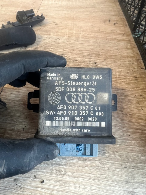 Modul AFS 4F0 907 357 C / 4F0 910 357 C Modul AFS 4F0 907 357 C / 4F0 910 357 C Audi A6 4F/C6 [2004 - 2008] wagon 5-usi 3.0 TDI MT quattro (225 hp) Dezmembrez Audi A6 C6 break Quattro 2008,3.0 tdi 165 kw 225cp,cod motor BMK,cutie automata in 6 trepte
