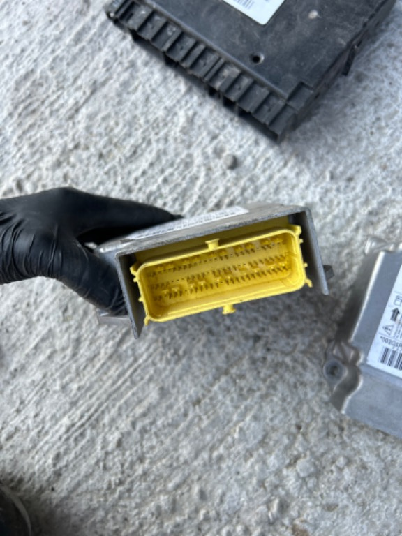Modul airbag Audi A6 4F C6 2.0 TDI cod: 