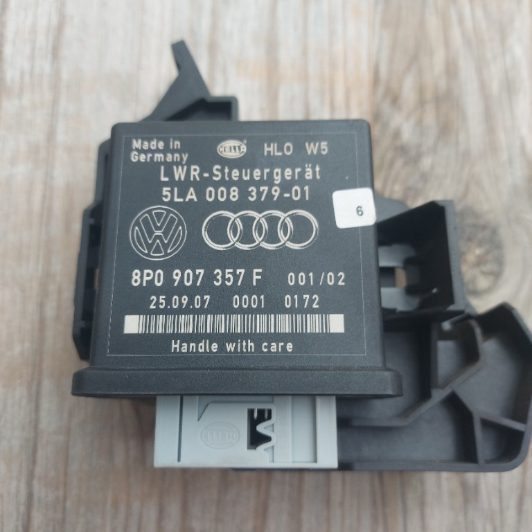 Modul Audi Q7 A4 B8 A4 B7 2005 - 2009 MODUL CONTROL LUMINI cod produs: 8P0907357F