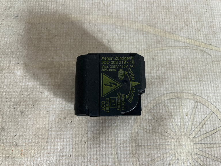 Modul balast igniter xenon cod 5DD008319-10 original cu garantie