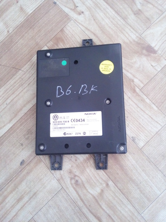 Modul Bluetooth Vw Passat B6 Break An 2006 Cod piesa : 3C0 035 730 B