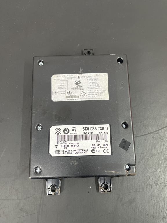 Modul bluthooth VW Passat B7 Variant 2.0TDI , 4x4 , Automat sedan 2012 (5K0035730D)