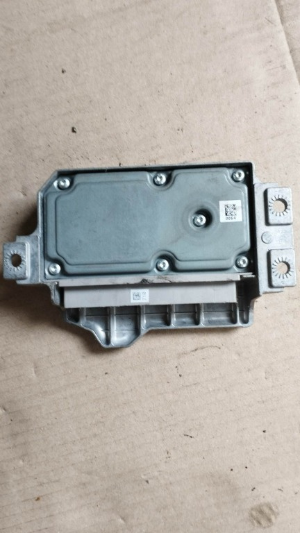 Modul calculator airbag bmw e90/e91 cod 0285010064