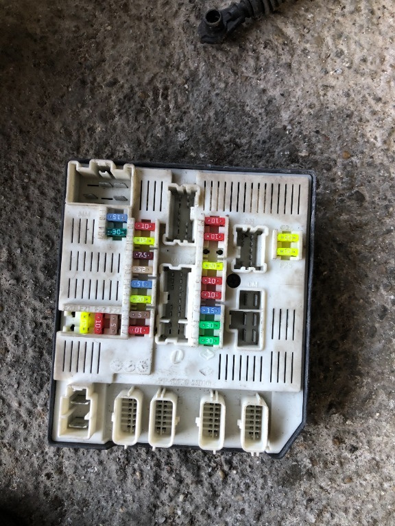 Modul/Calculator confort Renault Megane 3