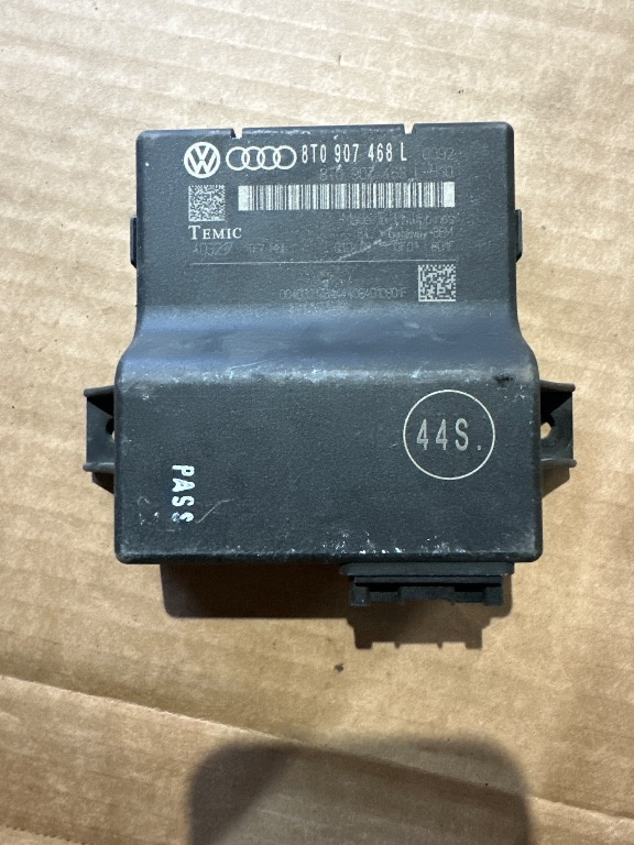 Modul calculator control central Gateway 8T0907468L Audi A4 B8 a5 q5