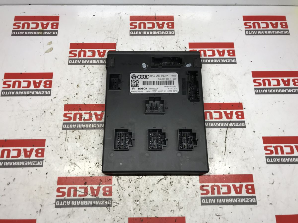 Modul / Calculator Lumini Audi A4 B8 An 2011 Cod: 