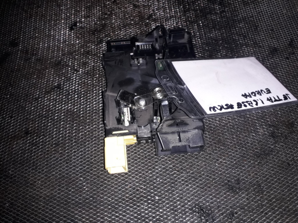 Modul Coloana Volan VW Jetta 1.6mpi tip motor BSE 1K0953549AP