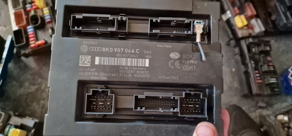 Modul Confort Audi A4 B8 A5 cod 8K0907064C