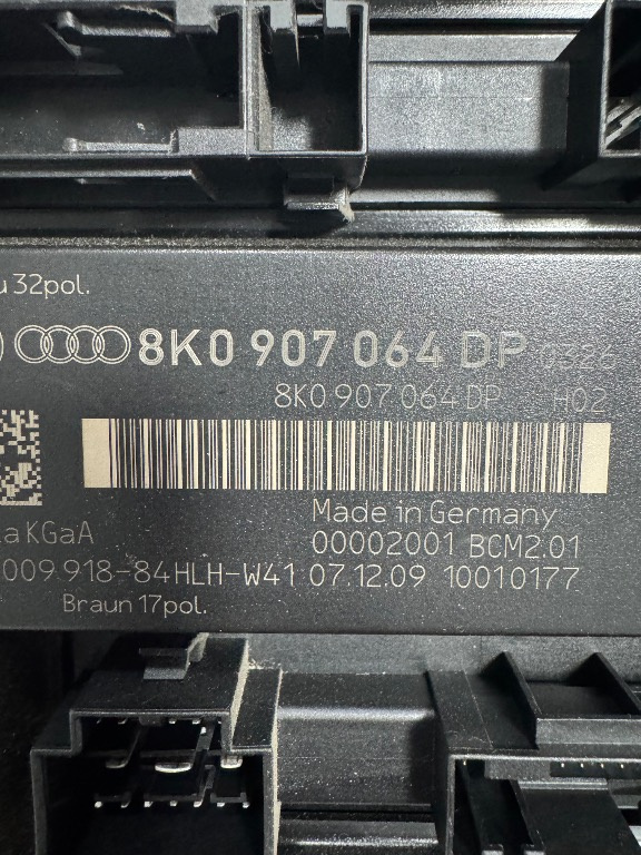 Modul confort cod 8K0907064DP/8K0 907 064 DP pentru Audi A4 B8 An 2009