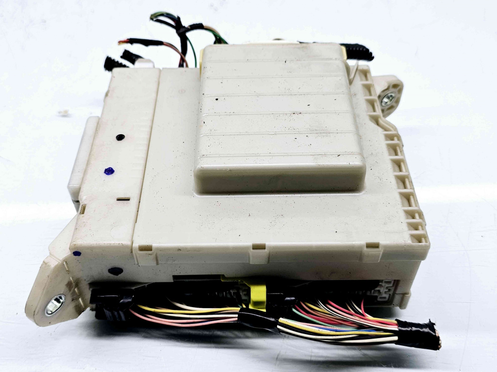 Modul confort LEXUS IS II (GSE2, ALE2, U