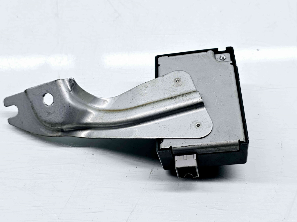 Modul confort LEXUS IS II (GSE2, ALE2, U