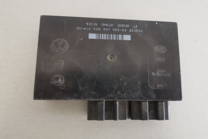 Modul confort Unitate Modul Calculator Confort Confort Skoda Octavia 1 1997 - 2011 Cod 1C0962258J 1C0962258J Skoda Octavia