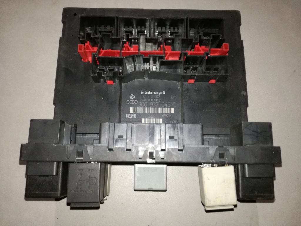 Modul confort VW Passat B6 Variant (3C5) cod 3c0937049d