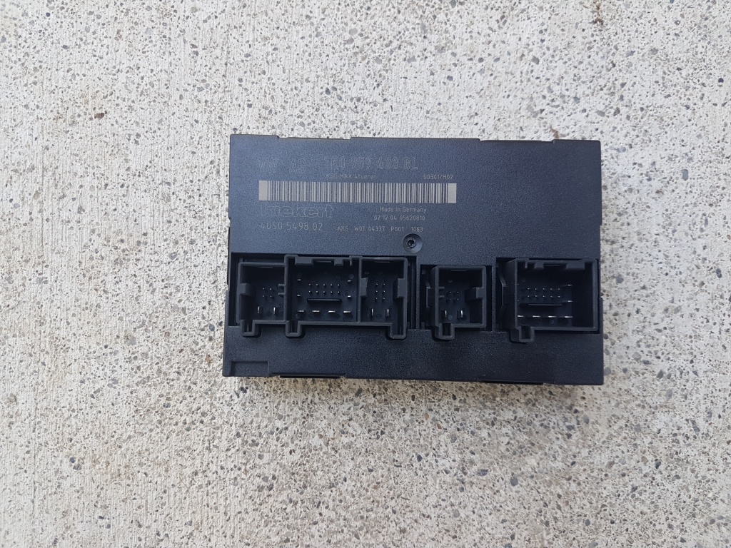 Commandes Reculées Racing AVDB Noires KAWASAKI ZX6R / ZX6RR Commandes Reculées Racing AVDB Noires KAWASAKI ZX6R / ZX6RR