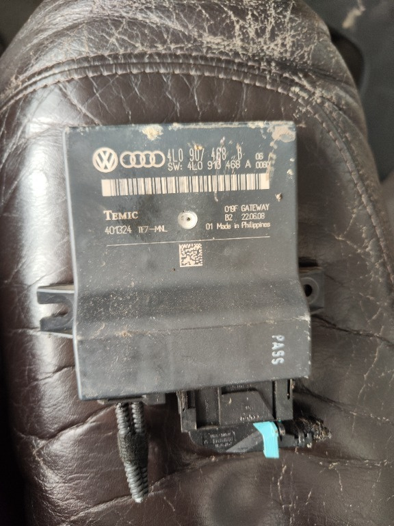 Modul control central gateway Audi A8 2008 Cod: 4L0907468B