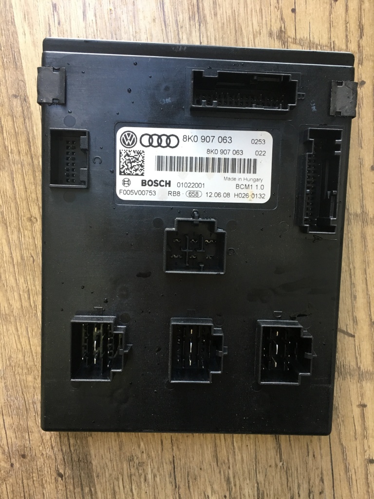 Modul control lumini Audi A4 8K0907063 8K0 907 063