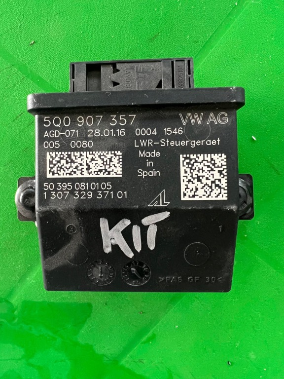Modul control lumini Passat B8 COD 5Q0907357