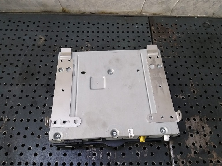 Modul control radio audi a4 b8 8k 4f0035