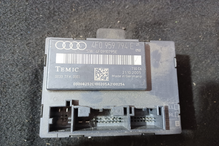 Modul control usa spate dreapta 4F095979