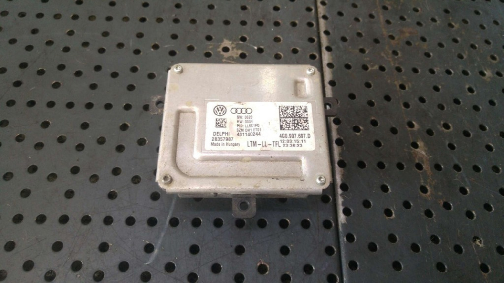 Modul far(balast xenon) Audi A4 B8 an 2009 cod pie