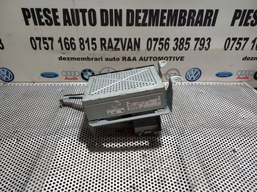 Modul Multimedia Unitate Radio Audi Q7 4L Cod 4E0035541S - Dezmembrari Arad