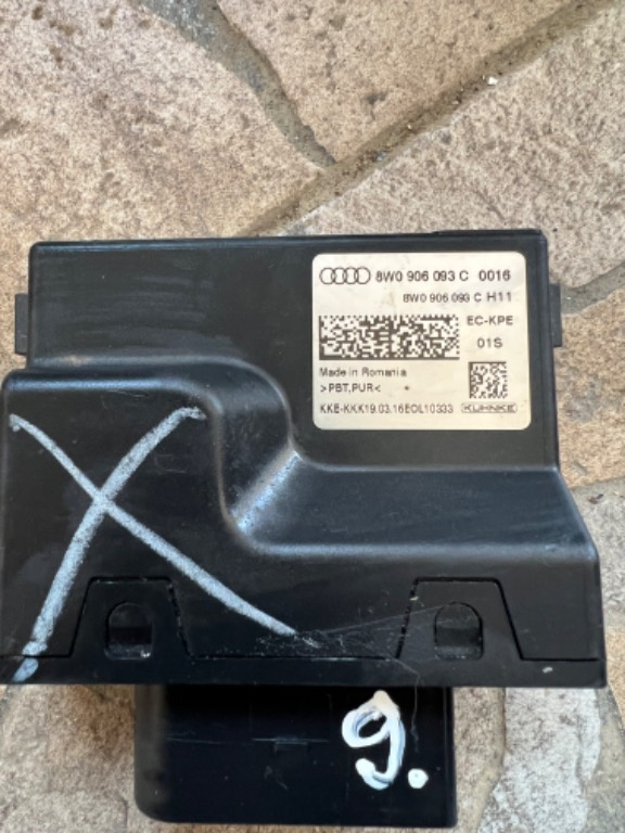 Modul Pompa Combustibil A4 B9 Cod 8W0906093C