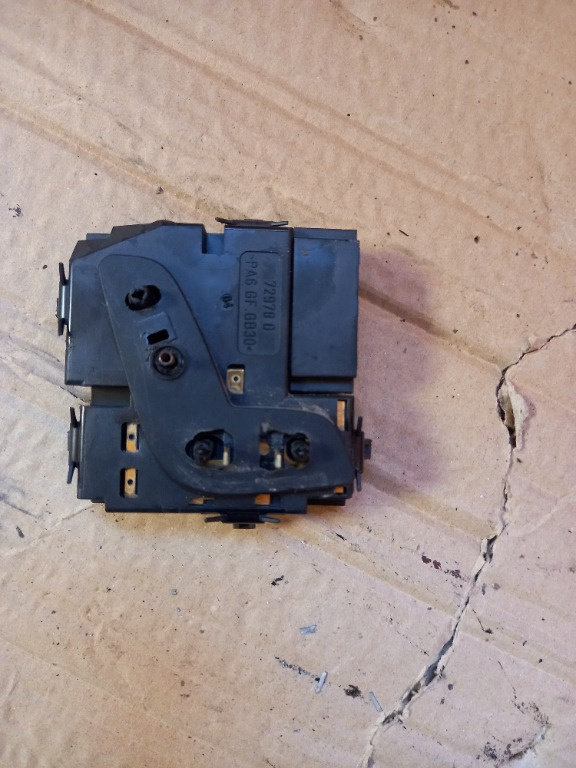 Modul reglare scaun dreapta fata Mercedes C-Class W204 cod produs:A2048701958