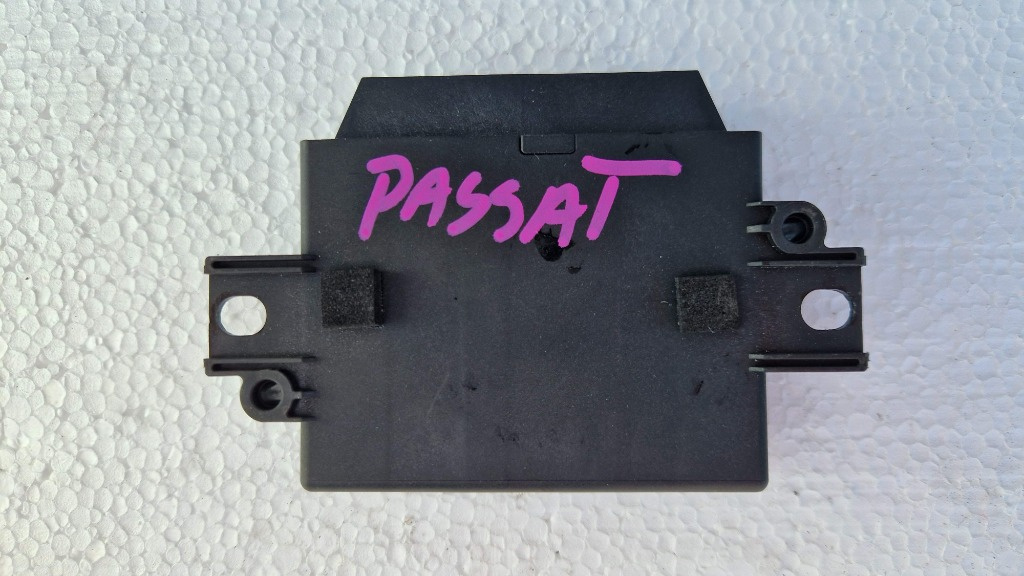 Modul senzor parcare Passat B7 cod piesa 3AE919475C
