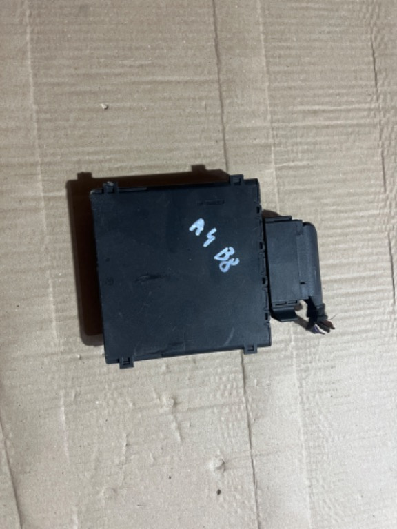 Modul stabilizator tensiune Audi A4 B8 A5 8T A6 C6