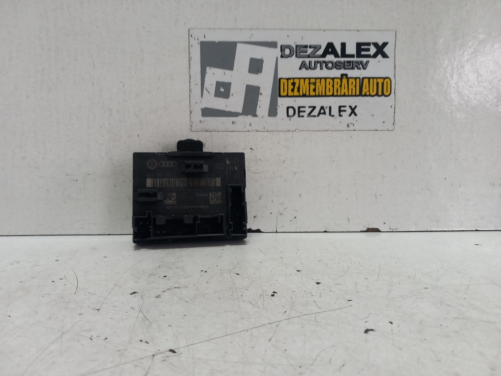 Modul usa dreapta fata Audi A4 B8 cod-8k0959793c